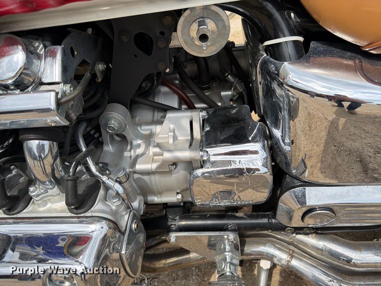 image for item EO8599 1997 Honda Valkyrie motorcycle