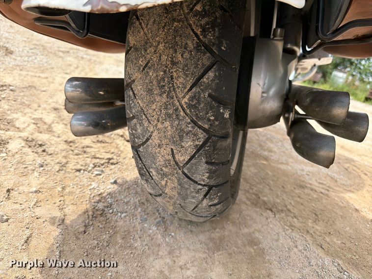 image for item EO8599 1997 Honda Valkyrie motorcycle