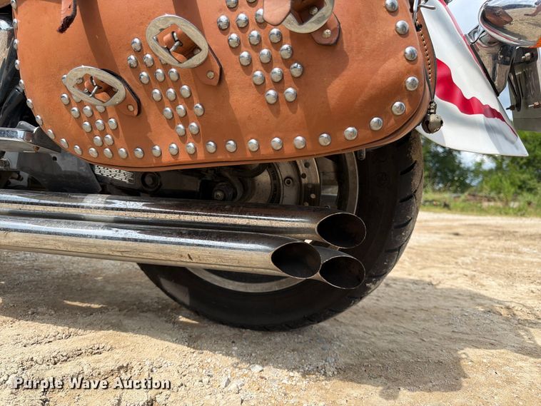 image for item EO8599 1997 Honda Valkyrie motorcycle