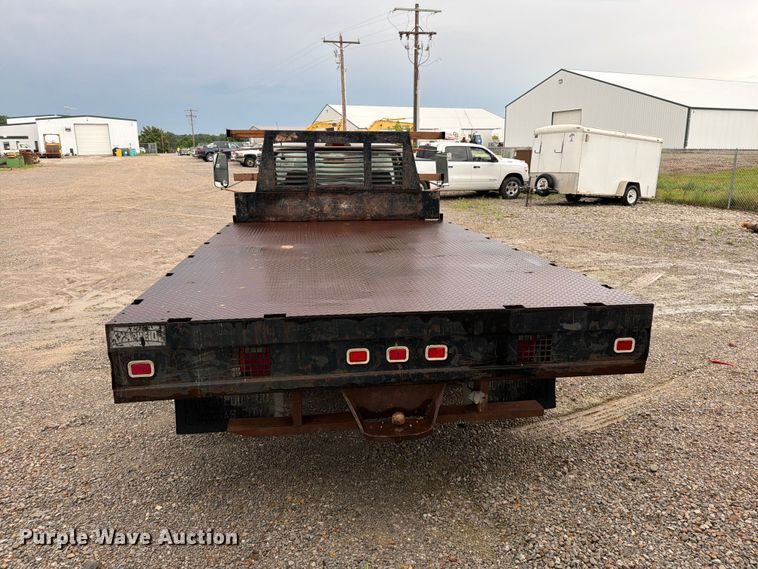 image for item EO8601 1995 Ford F350 XL flatbed pickup truck