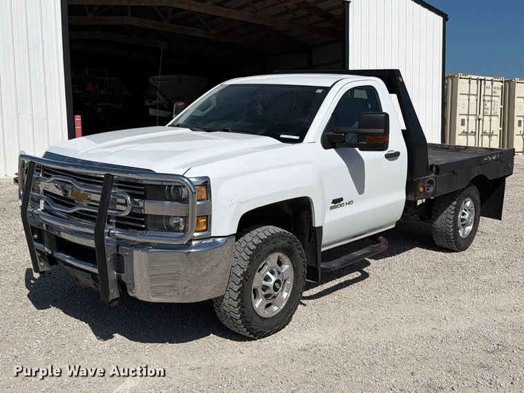 2015 Chevrolet Silverado 2500HD flatbed pickup truck