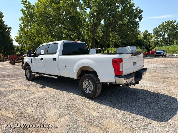 image for item EO8642 2017 Ford F250 Super Duty XL Crew Cab pickup truck