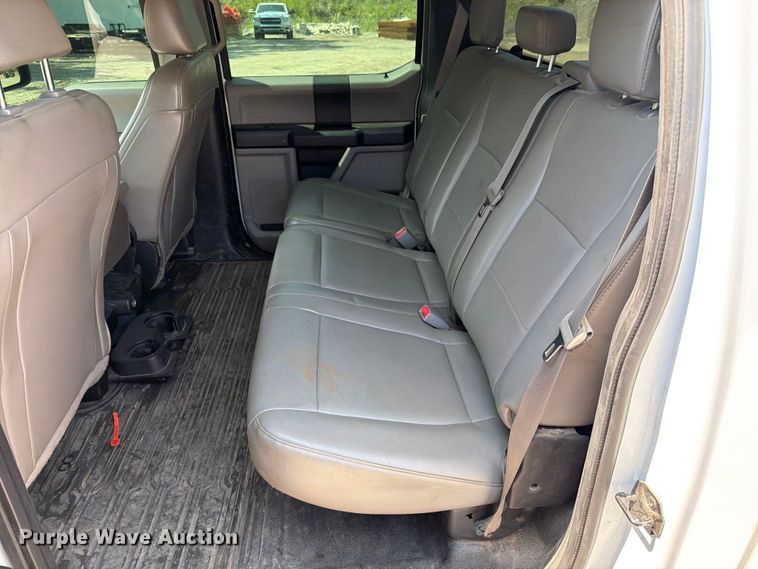 image for item EO8642 2017 Ford F250 Super Duty XL Crew Cab pickup truck