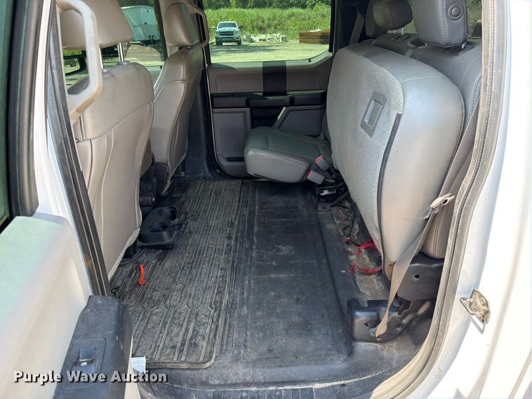 image for item EO8642 2017 Ford F250 Super Duty XL Crew Cab pickup truck