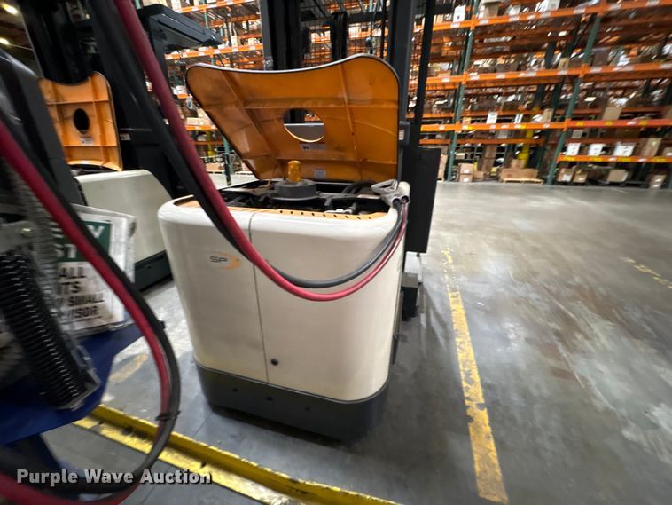 image for item EP3008 2016 Crown SP4050-30 order picker