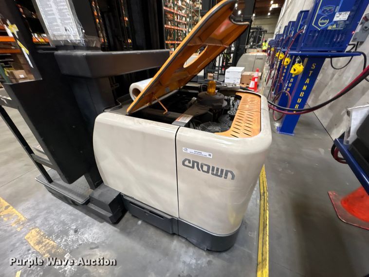 image for item EP3008 2016 Crown SP4050-30 order picker