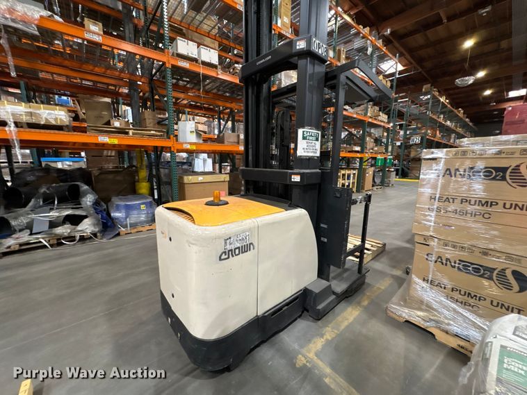 image for item EP3010 2016 Crown SP4050-30 order picker