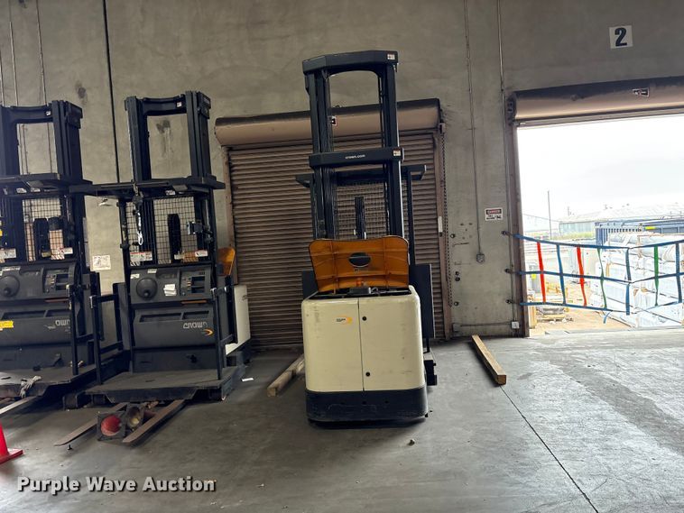 image for item EP3011 2018 Crown SP4050-30 order picker