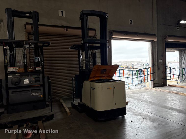 image for item EP3011 2018 Crown SP4050-30 order picker