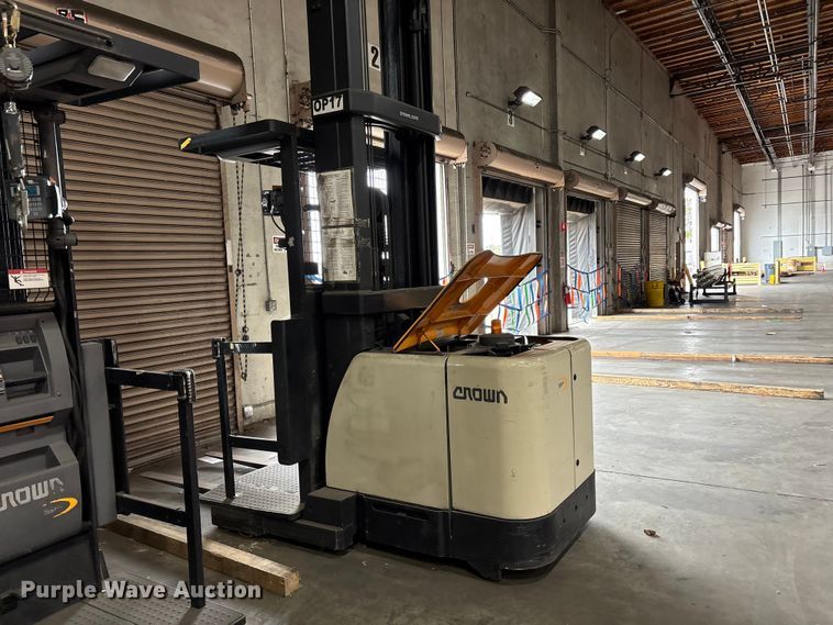 image for item EP3011 2018 Crown SP4050-30 order picker
