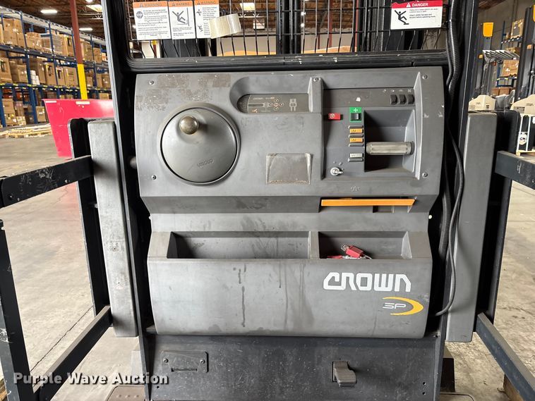 image for item EP3011 2018 Crown SP4050-30 order picker
