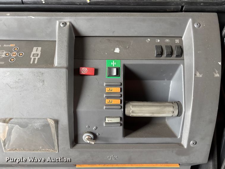 image for item EP3011 2018 Crown SP4050-30 order picker