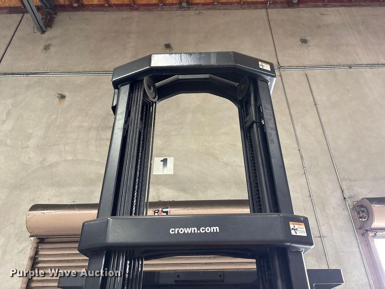 image for item EP3011 2018 Crown SP4050-30 order picker