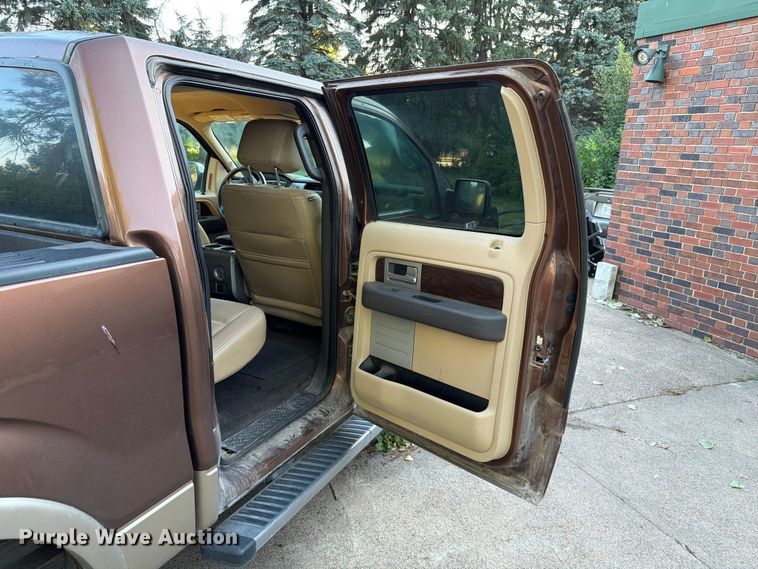 image for item ER1889 2012 Ford F150 Crew Cab pickup truck