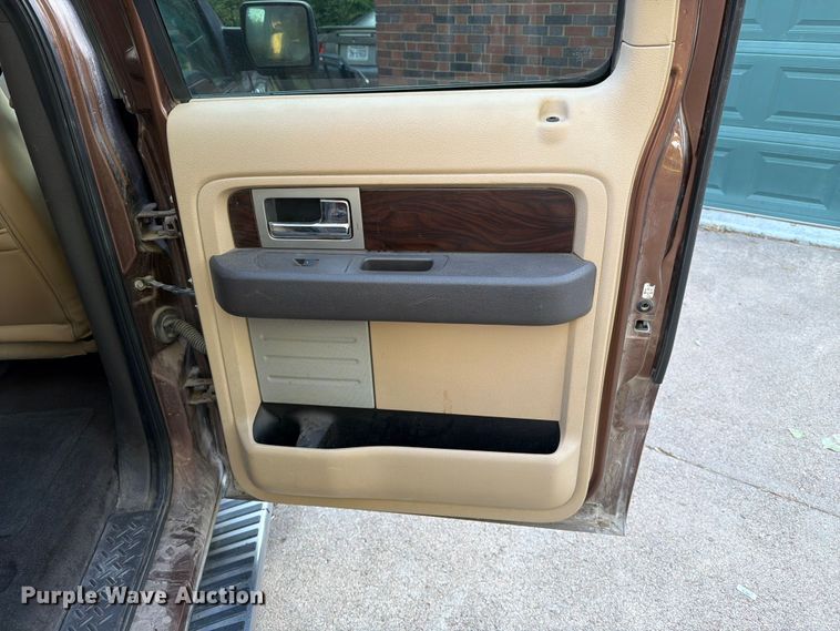 image for item ER1889 2012 Ford F150 Crew Cab pickup truck