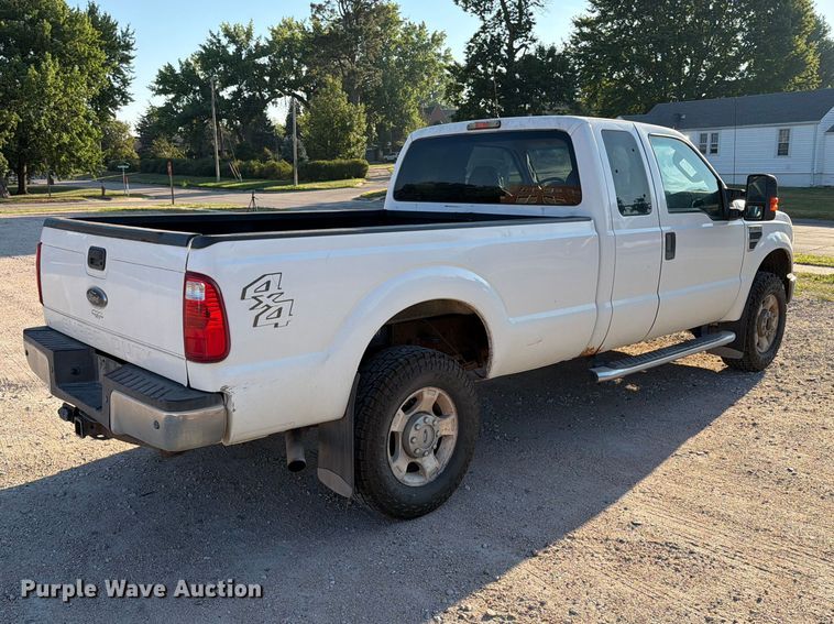 image for item ER1890 2010 Ford F350 Ext. Cab pickup truck