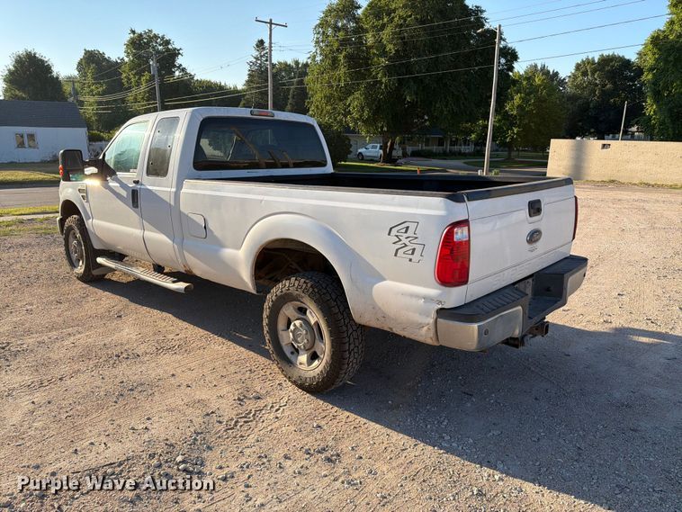 image for item ER1890 2010 Ford F350 Ext. Cab pickup truck