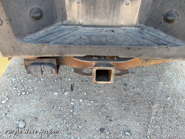 image for item ER1890 2010 Ford F350 Ext. Cab pickup truck