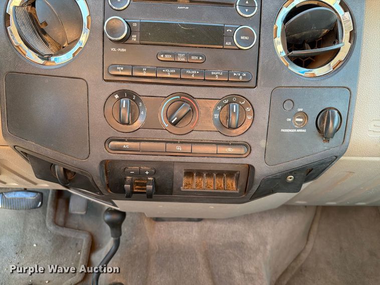 image for item ER1890 2010 Ford F350 Ext. Cab pickup truck