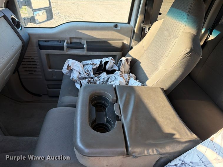 image for item ER1890 2010 Ford F350 Ext. Cab pickup truck