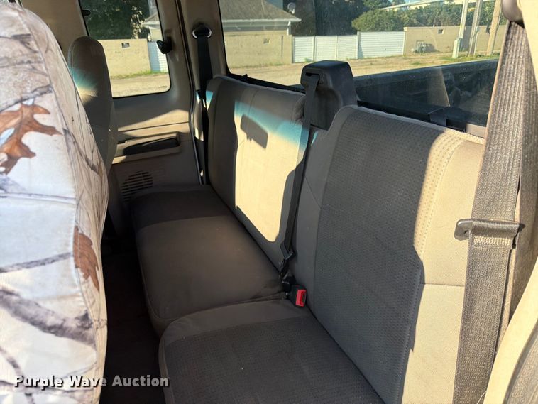 image for item ER1890 2010 Ford F350 Ext. Cab pickup truck