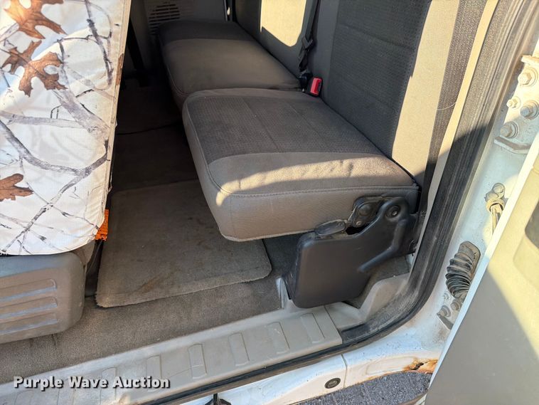 image for item ER1890 2010 Ford F350 Ext. Cab pickup truck
