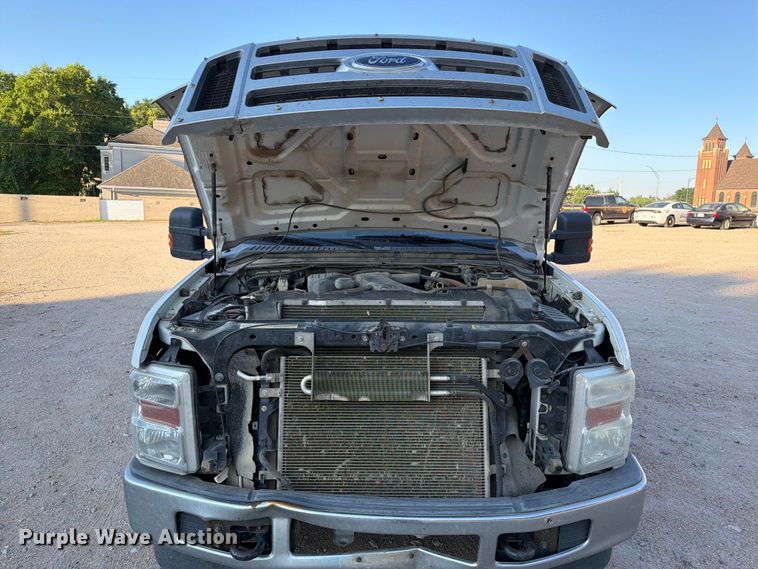 image for item ER1890 2010 Ford F350 Ext. Cab pickup truck