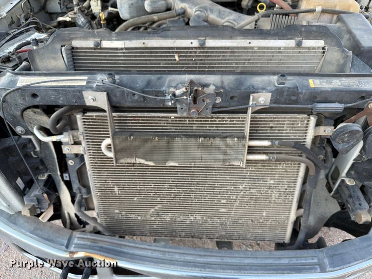 image for item ER1890 2010 Ford F350 Ext. Cab pickup truck