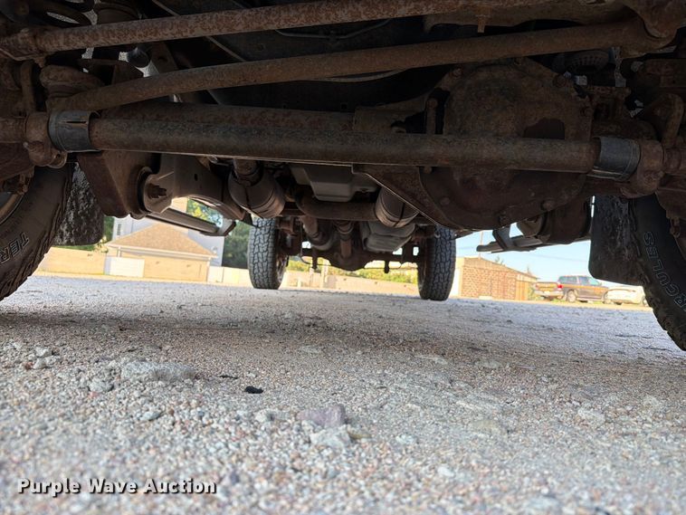 image for item ER1890 2010 Ford F350 Ext. Cab pickup truck