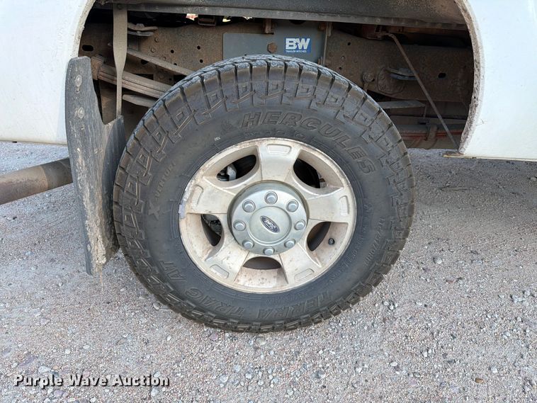 image for item ER1890 2010 Ford F350 Ext. Cab pickup truck
