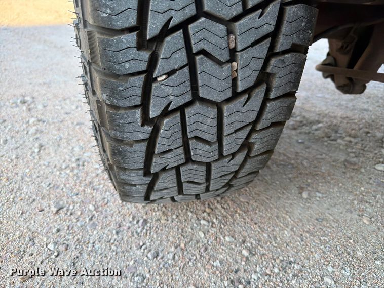 image for item ER1890 2010 Ford F350 Ext. Cab pickup truck