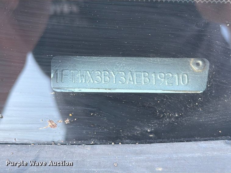image for item ER1890 2010 Ford F350 Ext. Cab pickup truck