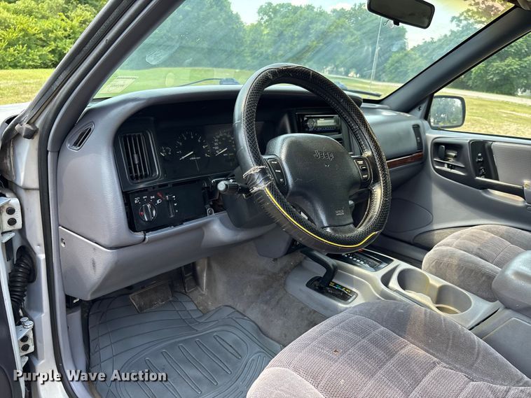 image for item ER3067 1998 Jeep Grand Cherokee SUV