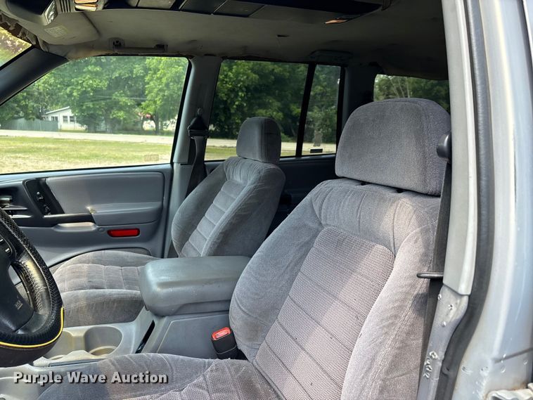 image for item ER3067 1998 Jeep Grand Cherokee SUV