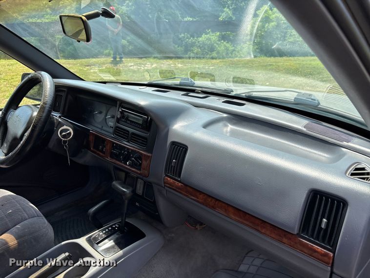 image for item ER3067 1998 Jeep Grand Cherokee SUV