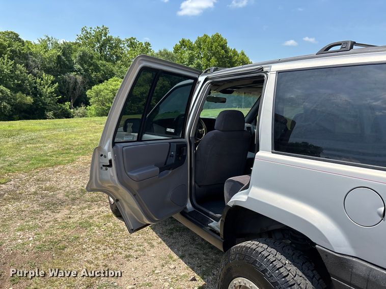 image for item ER3067 1998 Jeep Grand Cherokee SUV