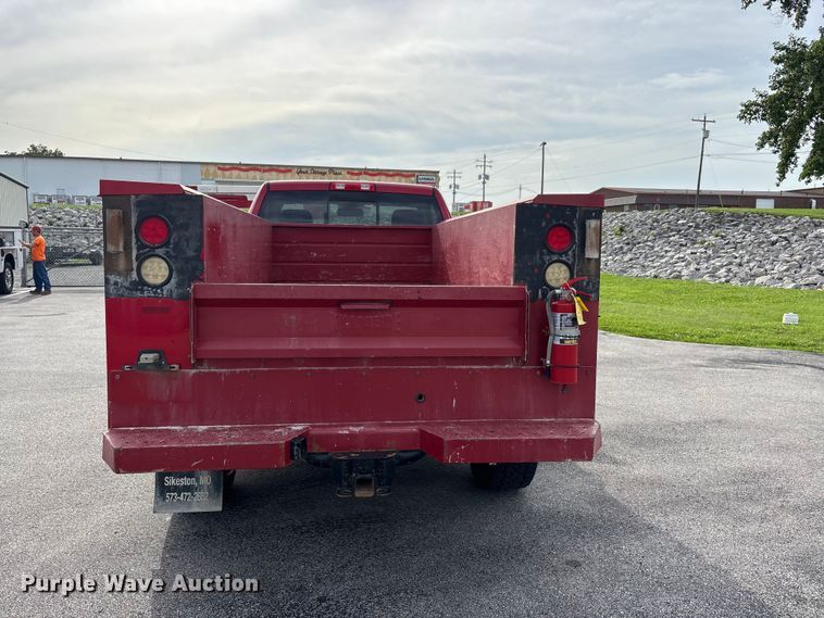 image for item ER3169 2014 RAM 2500 SLT utility bed pickup truck