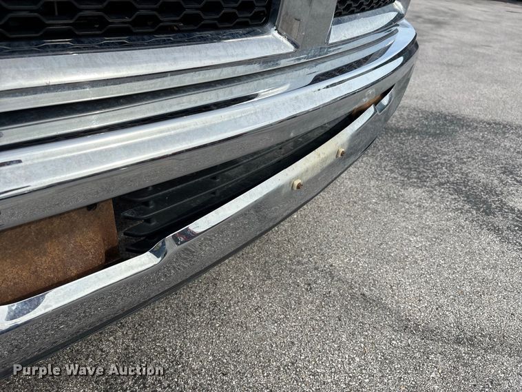 image for item ER3169 2014 RAM 2500 SLT utility bed pickup truck