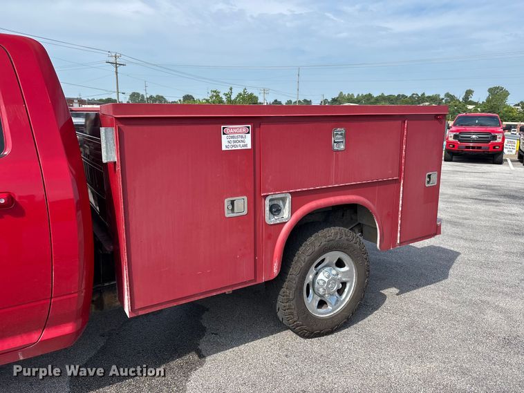 image for item ER3171 2012 Dodge Ram 2500 SLT utility bed pickup truck