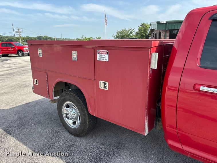 image for item ER3171 2012 Dodge Ram 2500 SLT utility bed pickup truck