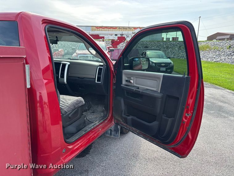 image for item ER3171 2012 Dodge Ram 2500 SLT utility bed pickup truck