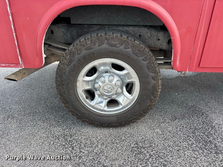 image for item ER3171 2012 Dodge Ram 2500 SLT utility bed pickup truck