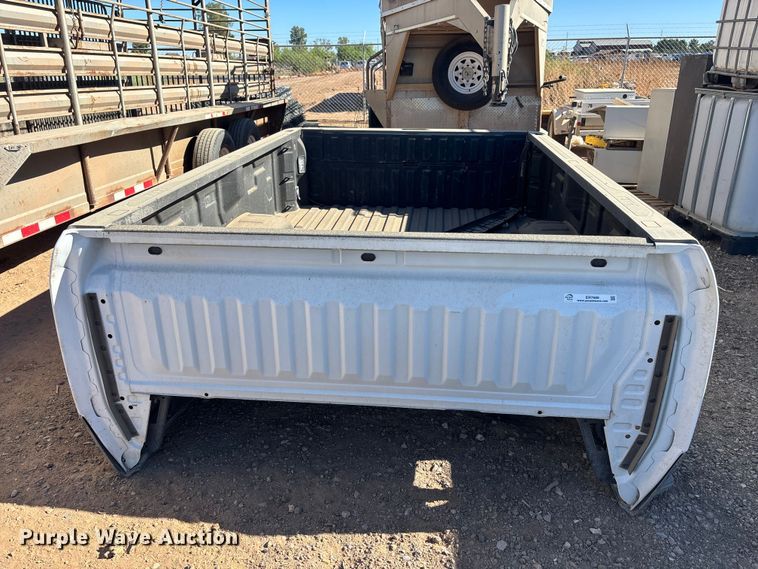 image for item ER7689 2024 GMC 3500 Pickup truck bed