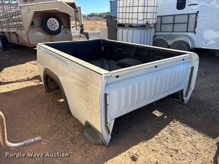 image for item ER7689 2024 GMC 3500 Pickup truck bed