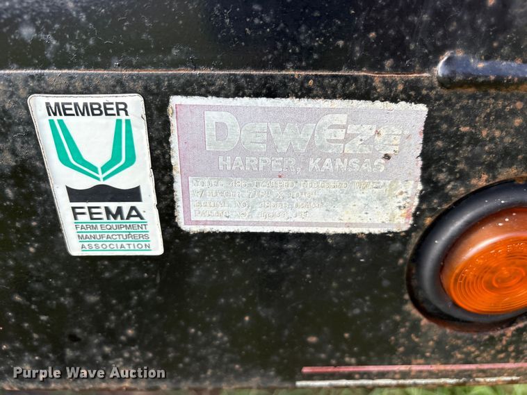 image for item ET0085 DewEze 485 Flatbed hydraulic bale bed