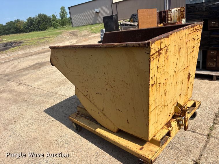 image for item ET0097 (2) self-dumping hoppers