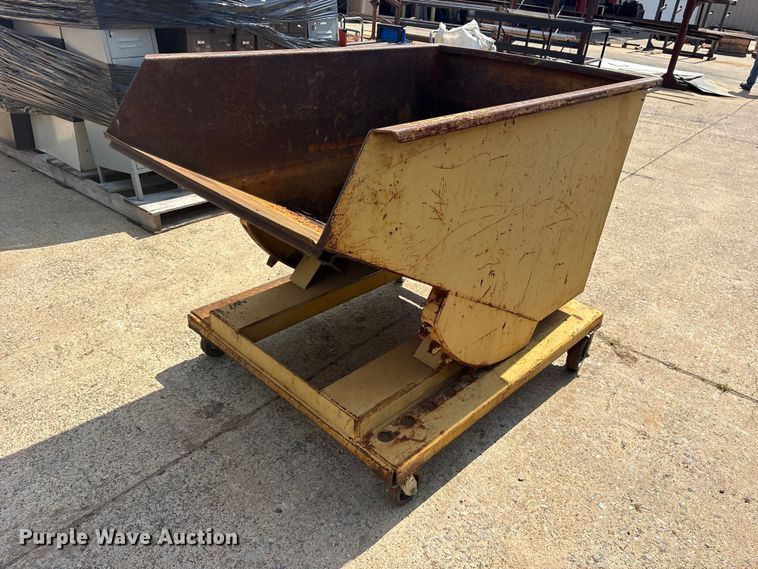 image for item ET0097 (2) self-dumping hoppers