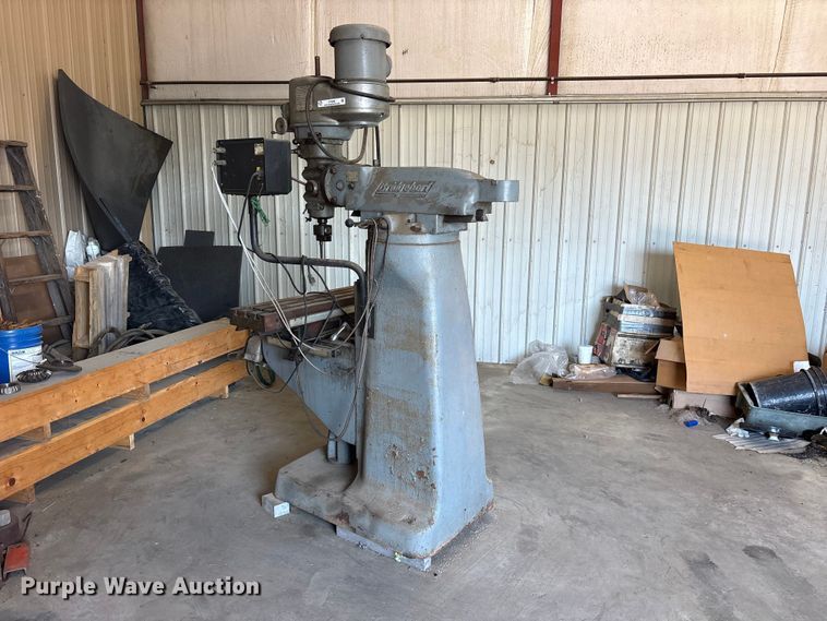 Bridgeport Series I 2HP milling machine