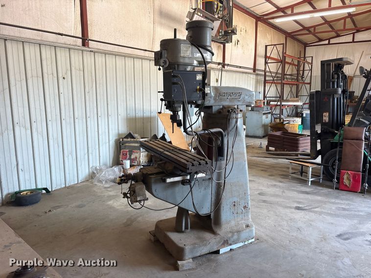 image for item ET0098 Bridgeport Series I 2HP milling machine