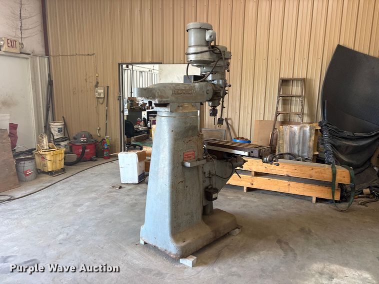 image for item ET0098 Bridgeport Series I 2HP milling machine